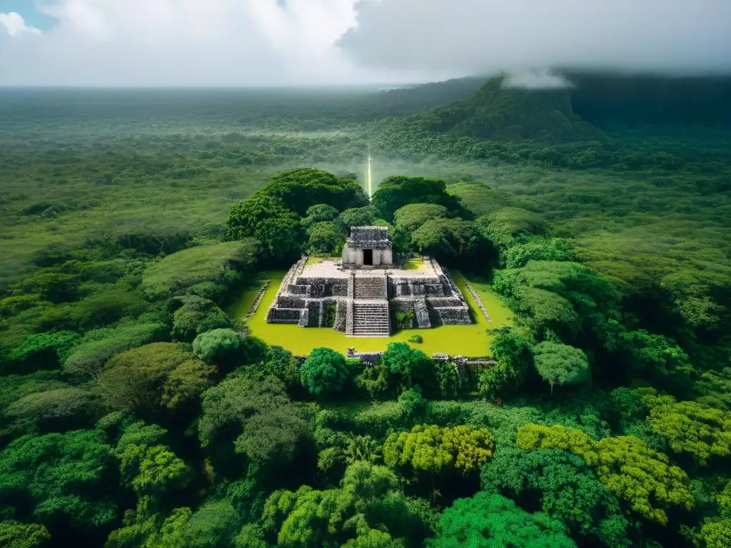 Selva exuberante y ruinas mayas amenazadas por la agricultura moderna en la Península de Yucatán